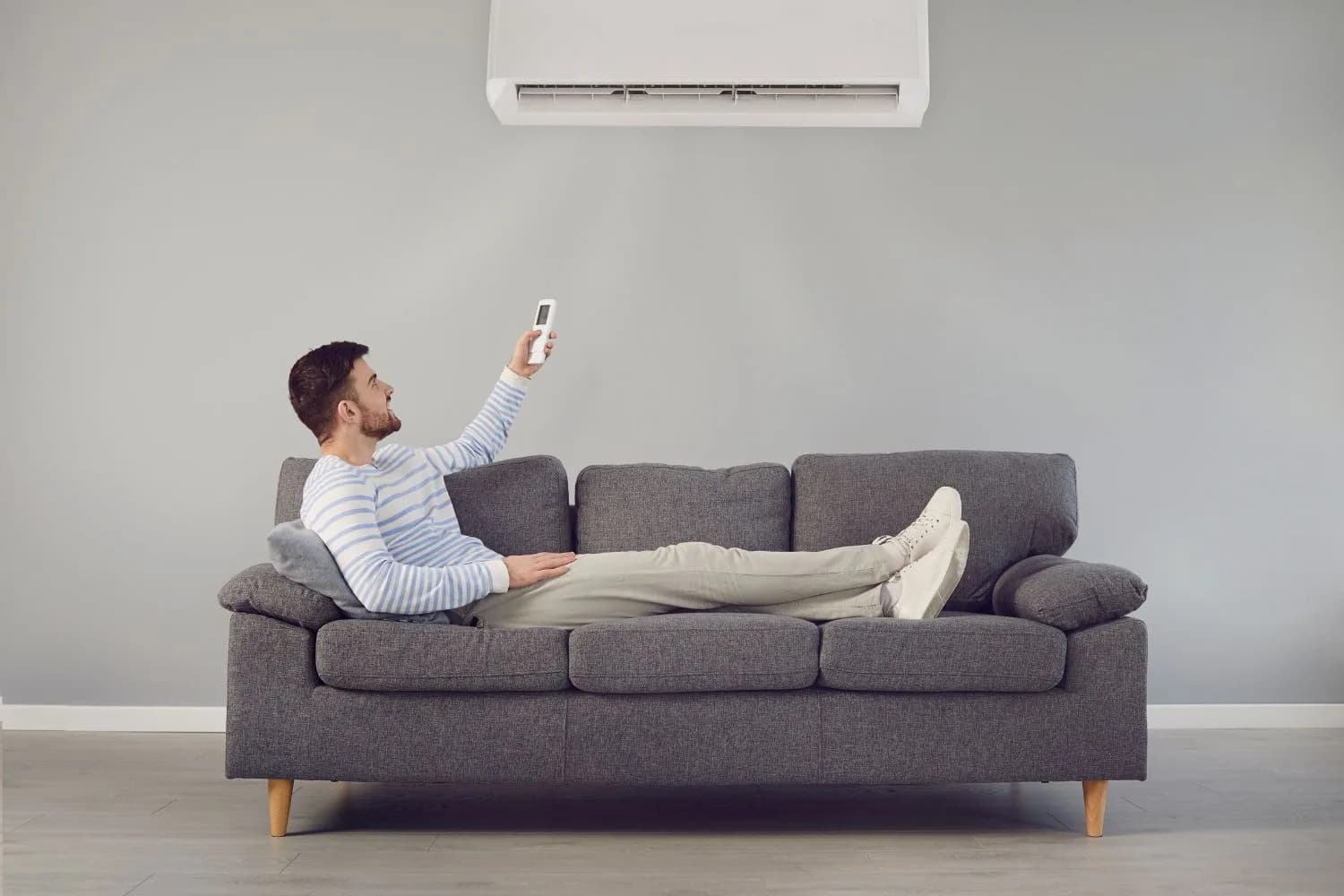 Climatisation réversible installée dans un salon
