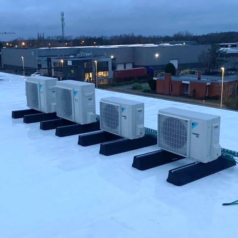 Installation d’une pompe à chaleur par un technicien certifié Rescert